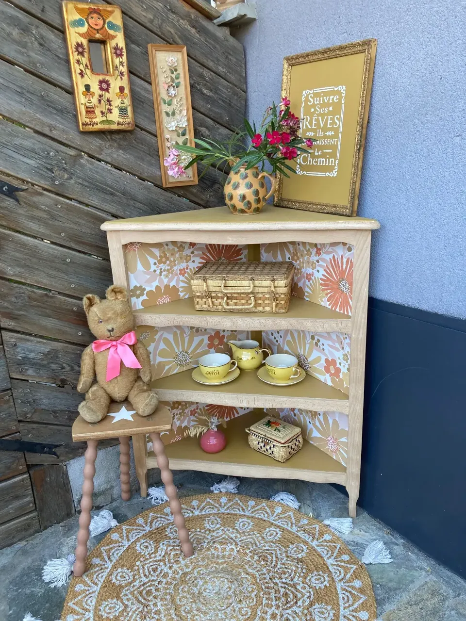Bibus d angle rare !!! Relooke curry papier fleurs 🌸  meuble vintage relooke en bois massif