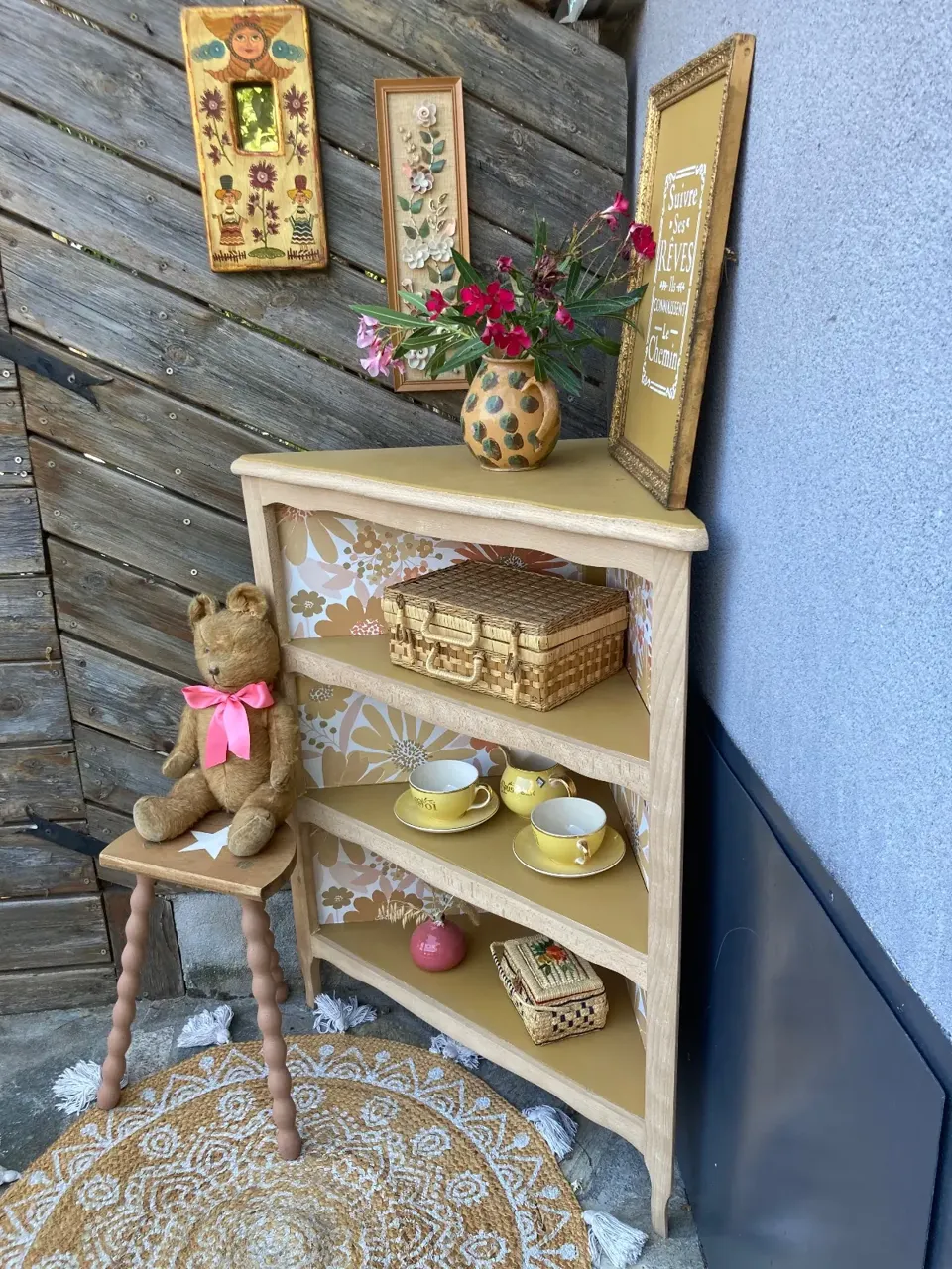 Bibus d angle rare !!! Relooke curry papier fleurs 🌸  meuble vintage relooke en bois massif