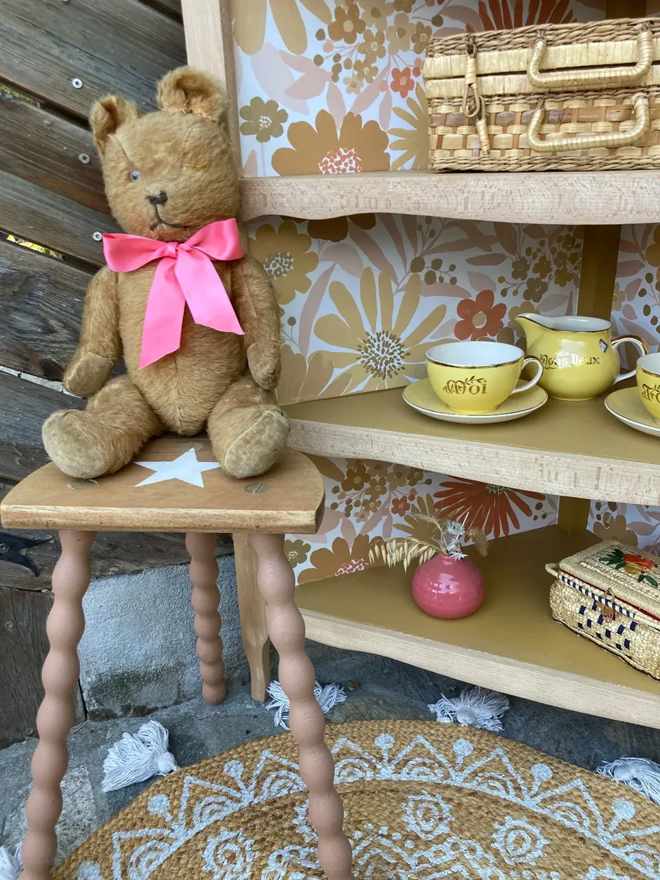 Bibus d angle rare !!! Relooke curry papier fleurs 🌸  meuble vintage relooke en bois massif