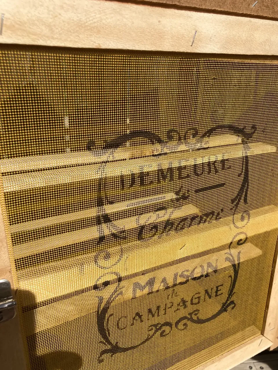 Garde manger vintage decor porte / 80€ Piece  meuble vintage relooke en bois massif