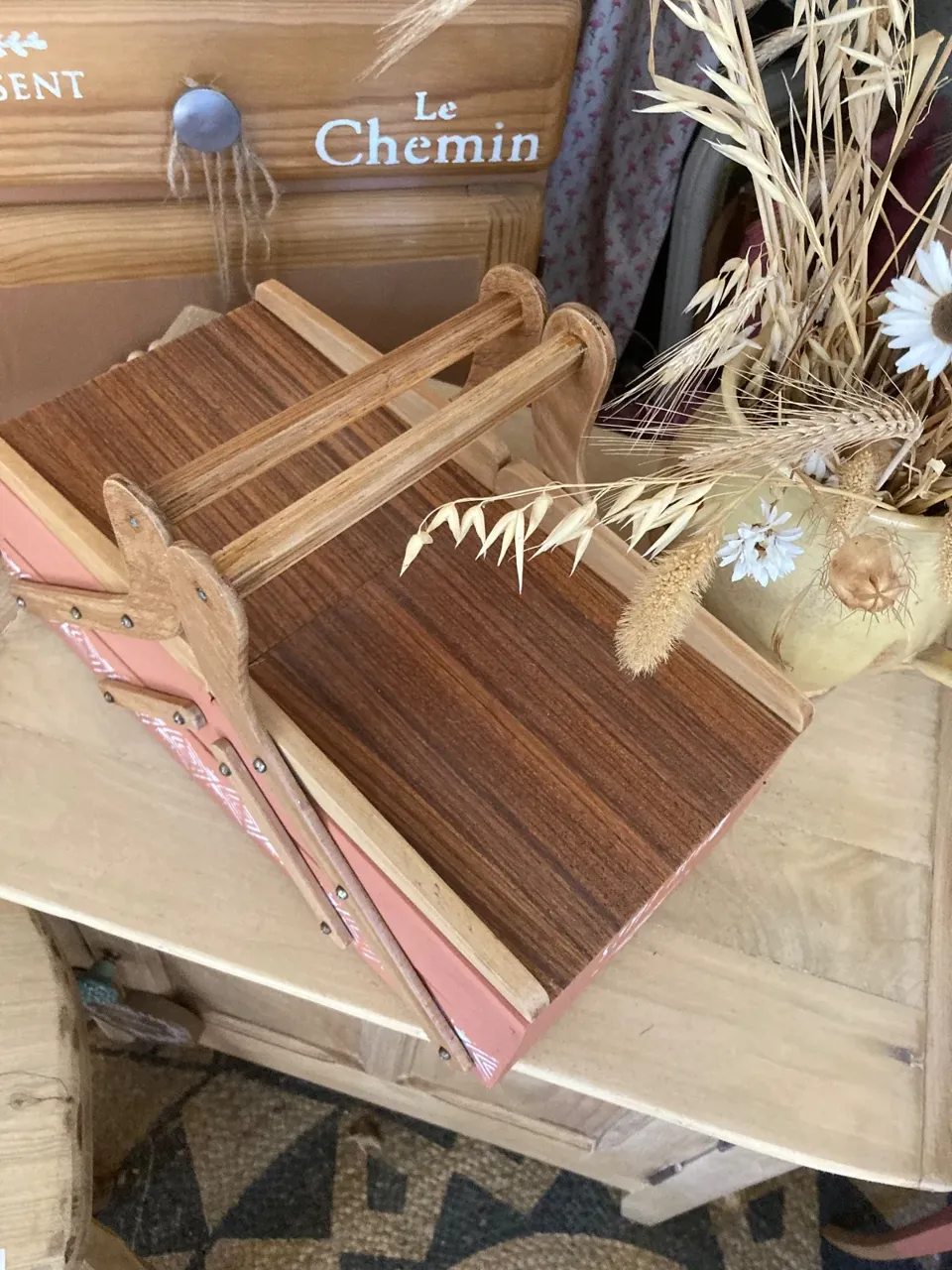 Mini travailleuse ou boîte à couture / bijoux bohème  meuble vintage relooke en bois massif