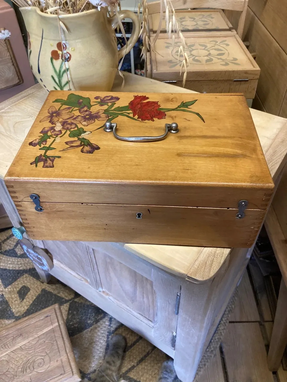 Petite boîte ancienne peinture fleurs vintage  meuble vintage