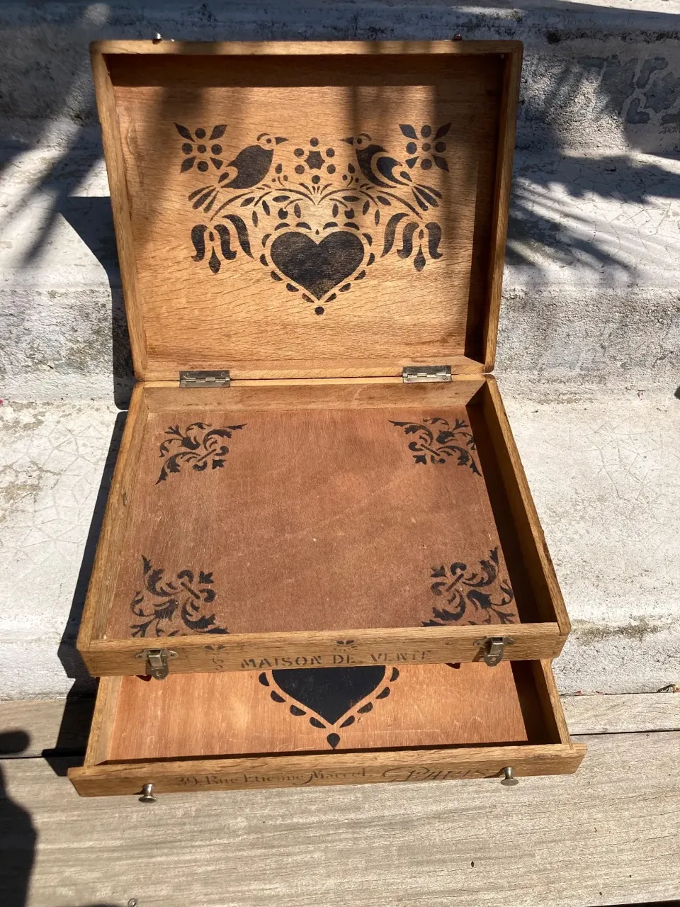 Petite boîte ancienne / plusieurs tiroirs shabby  meuble vintage relooke en bois massif