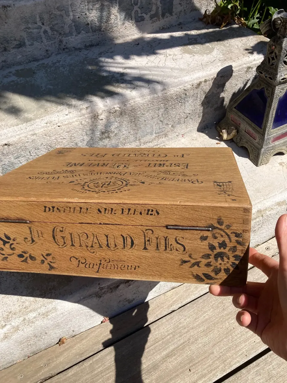 Petite boîte ancienne / plusieurs tiroirs shabby  meuble vintage relooke en bois massif